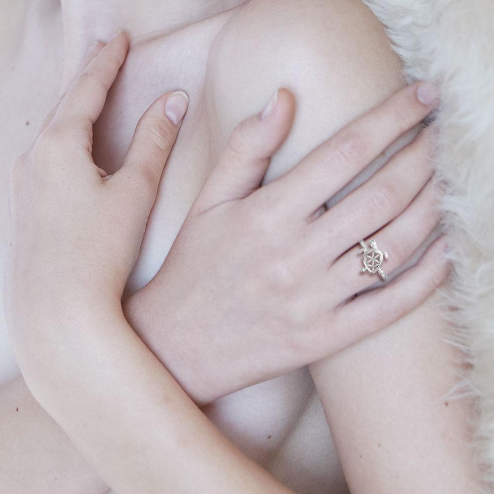 Swimming Turtle with Flower of Life Shell Silver Ring TRI1895 - Peter Stone Wholesale