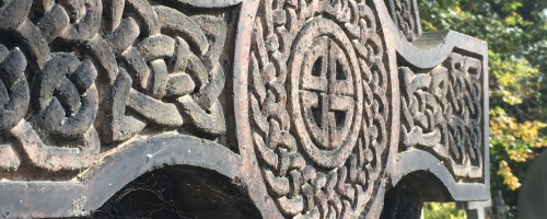 Dropshipping Jewelry with Celtic Designs: Classic Style with a Cultural Influence