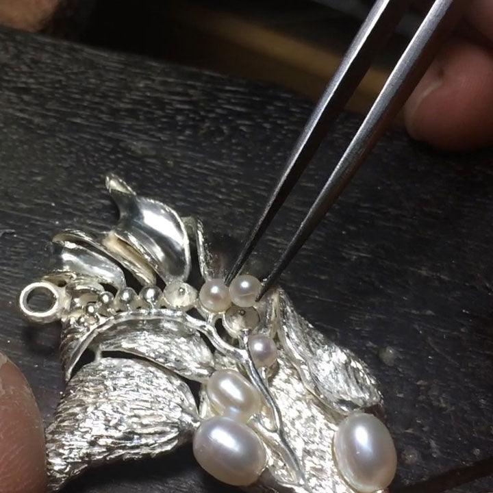 New Sea Pearls Silver and Gold Pendant MPD5030 - Wholesale Jewelry