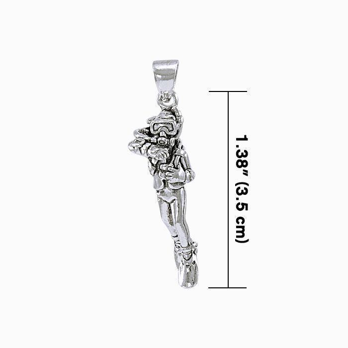 Signaling Diver Silver Pendant TP1562