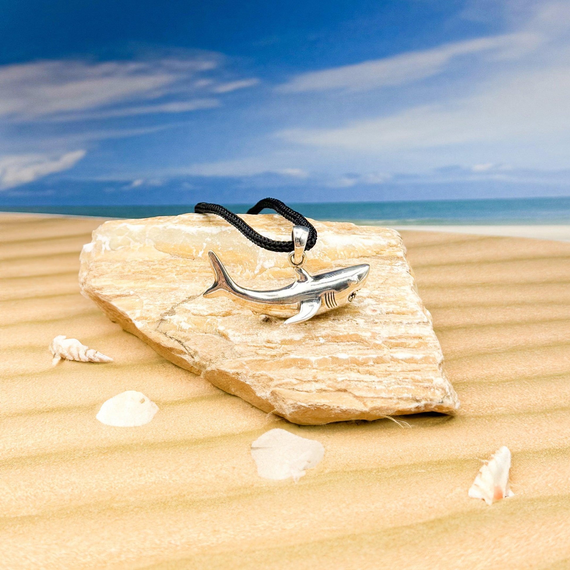 A grand symbolism of the ocean ~ Sterling Silver Jewelry Shark Pendant TP2630 - Wholesale Jewelry