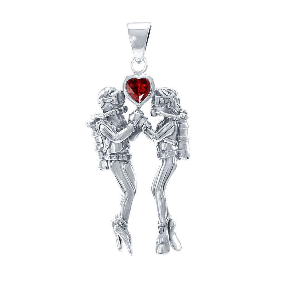Gazing Dive Lovers Silver Pendant TP2685