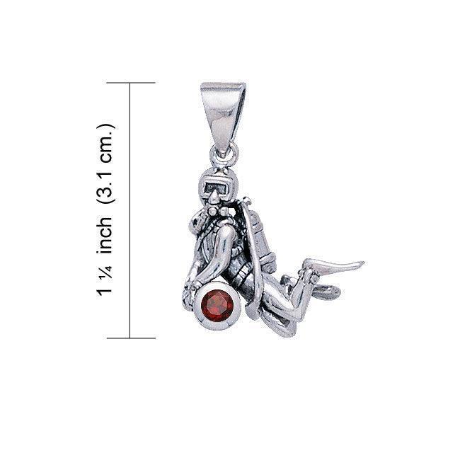 Diver Pendant TP2702