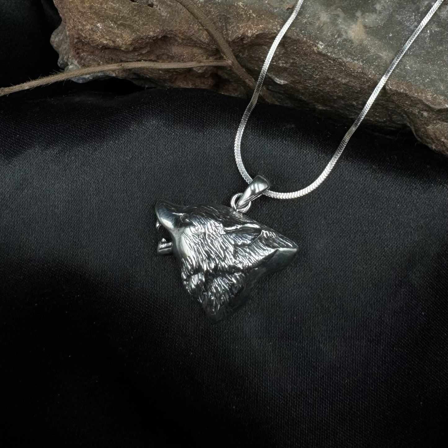 Howling Wolf Sterling Silver Pendant TP812