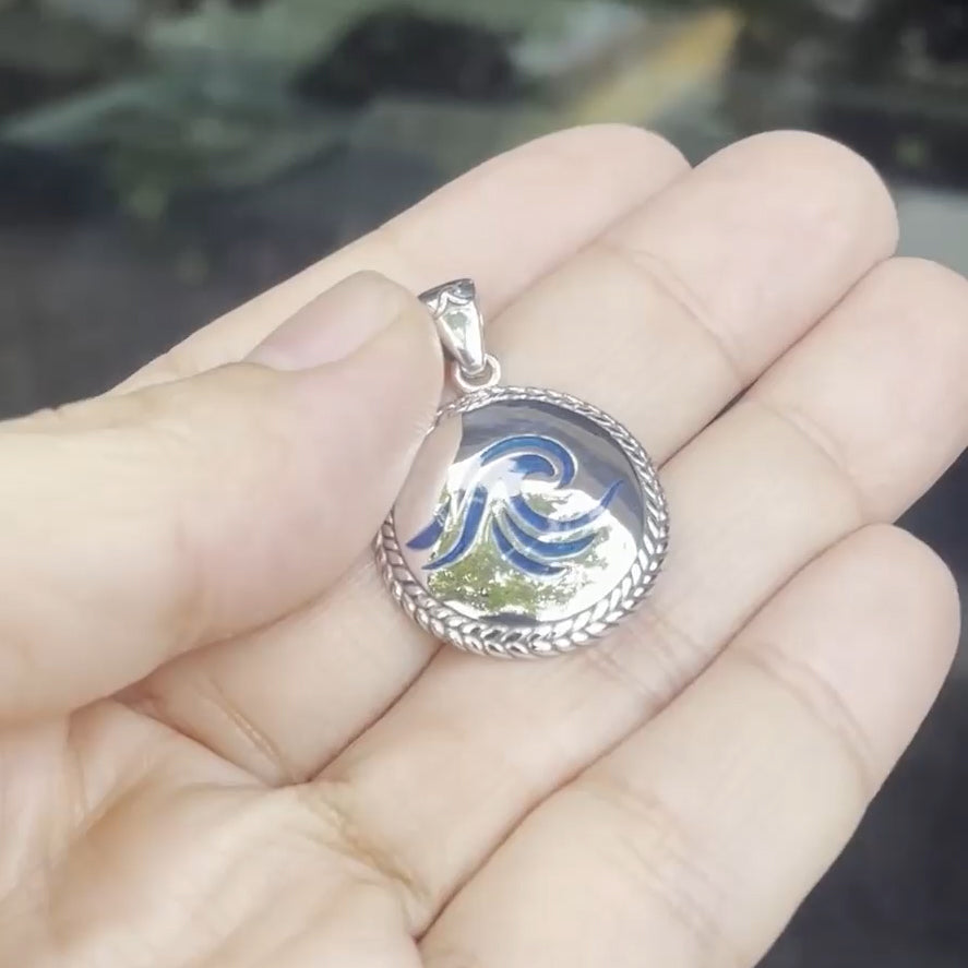 Wave braided Medallion Pendant TPD076
