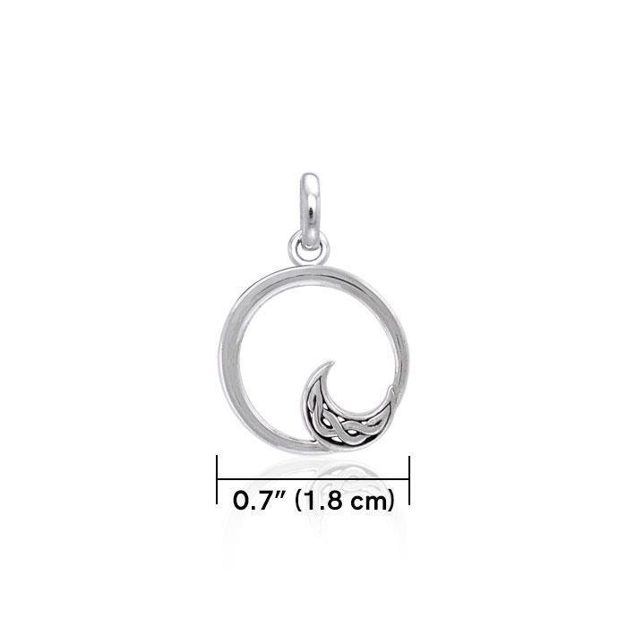Round Silver Pendant with Celtic Crescent Moon TPD3850