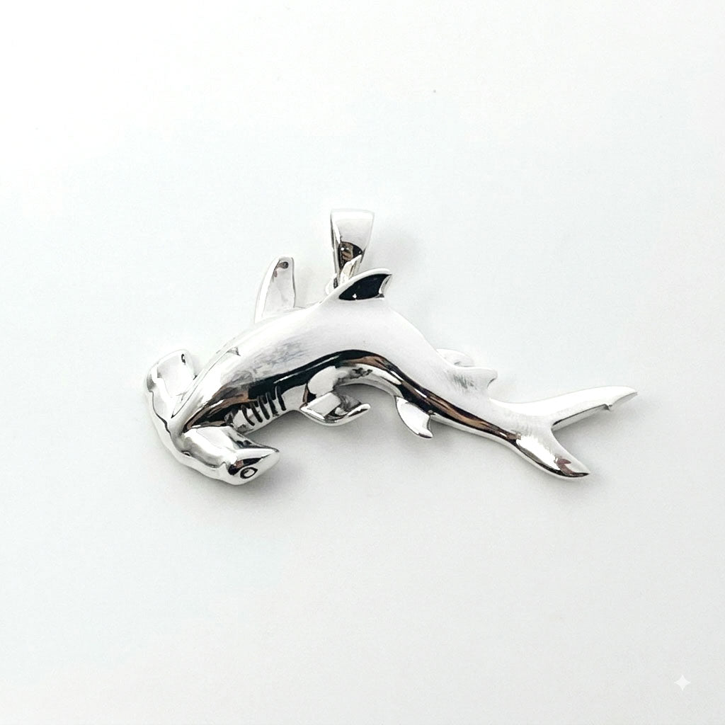 Swimming Hammerhead Shark Silver Pendant TPD5222