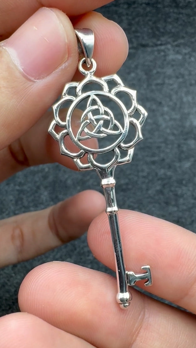 Celtic Triquetra Spiritual Enchantment Key Silver Pendant TPD5676