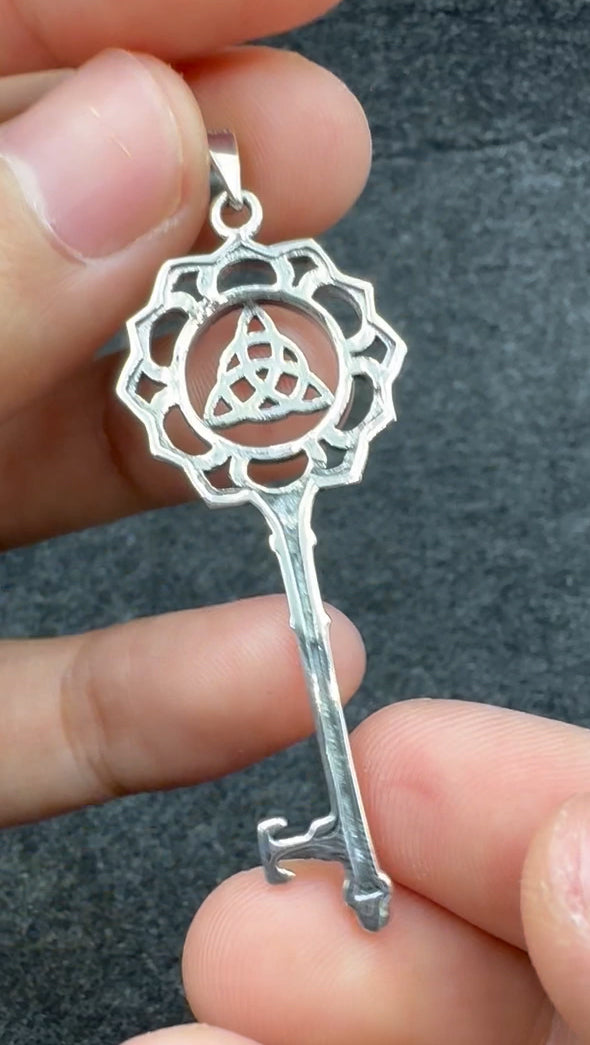 Celtic Triquetra Spiritual Enchantment Key Silver Pendant TPD5676