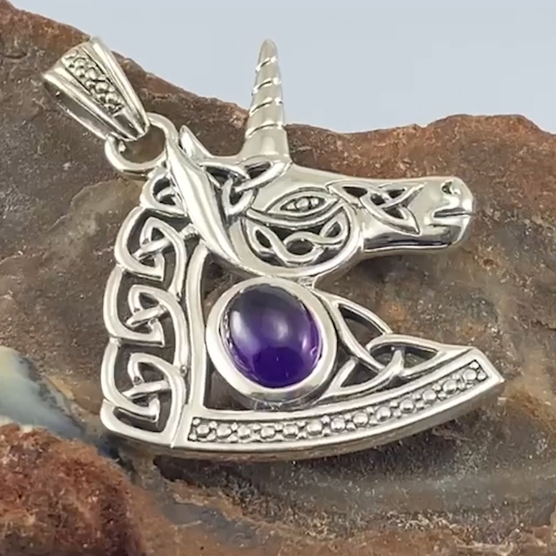 Celtic Unicorn Silver Pendant with Gem TPD5732