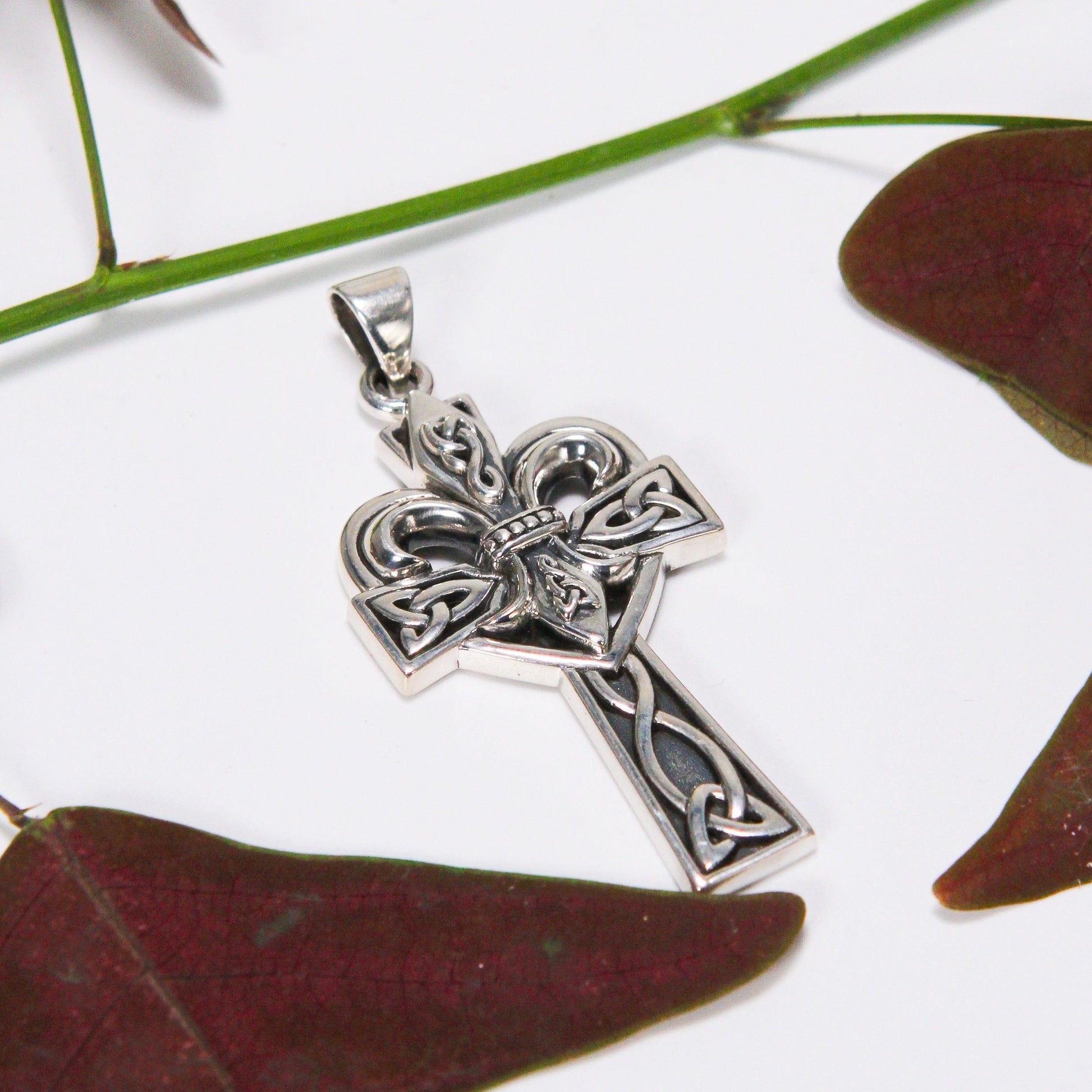 A powerful combination of Celtic elements ~ Sterling Silver Jewelry Pendant in Fleur-de-Lis and Celtic Cross TPD5994 - peterstone.dropshipping