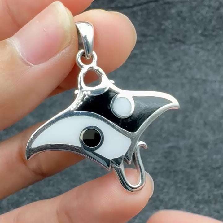 The Manta Ray with Yin Yang Symbol Silver Pendant TPD6075