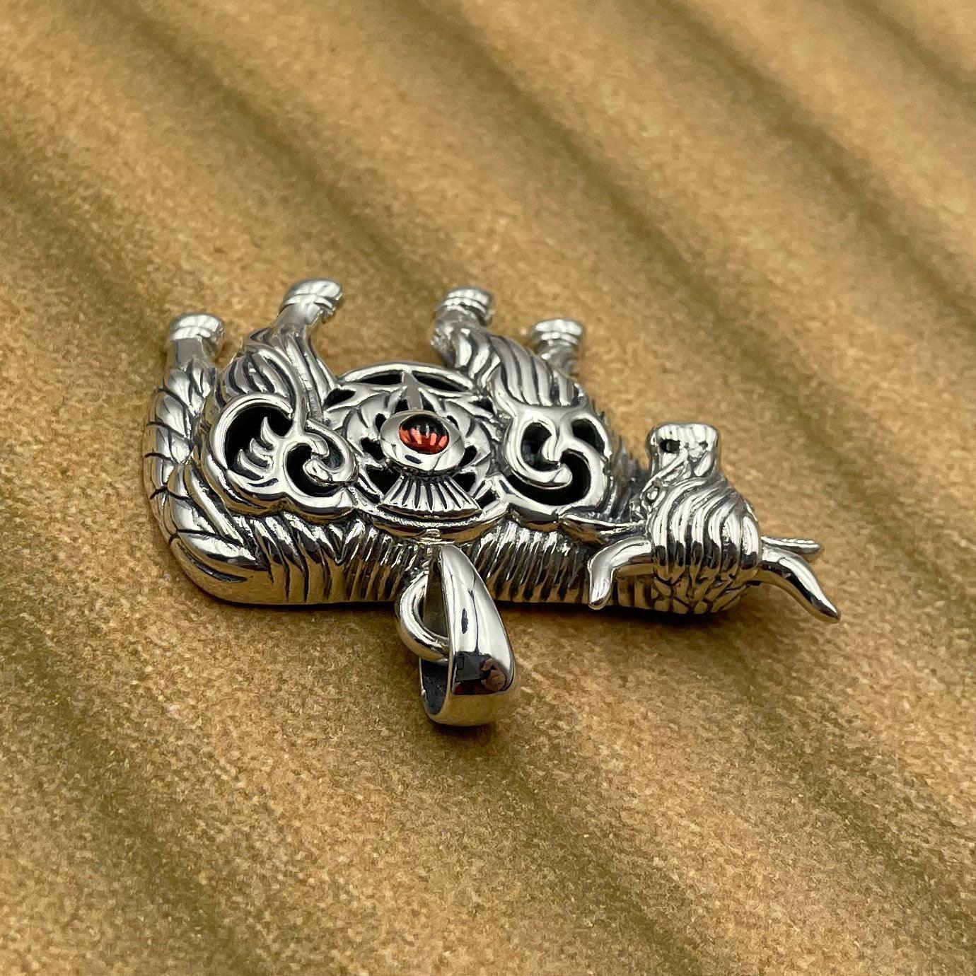 Highland Cow with Thistle and Gemstone Silver Pendant TPD6141 - Wholesale Jewelry
