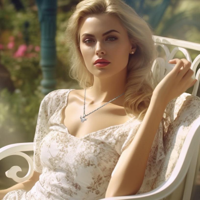 The Highland Cow with Celtic Trinity Knot Ears Silver Pendant TPD6142 - peterstone.dropshipping