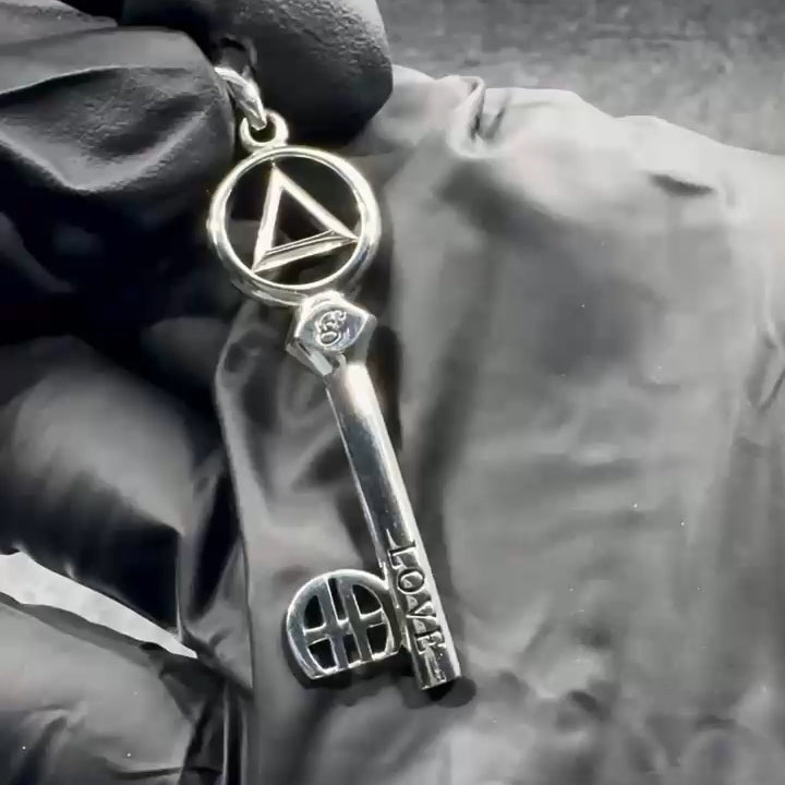 Peter Stone AA Recovery Key of Encouragement Sterling Silver Pendant TPD6358