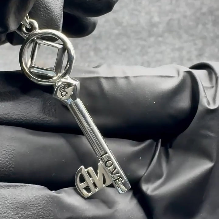 Peter Stone NA Recovery Key of Encouragement Sterling Silver Pendant TPD6359