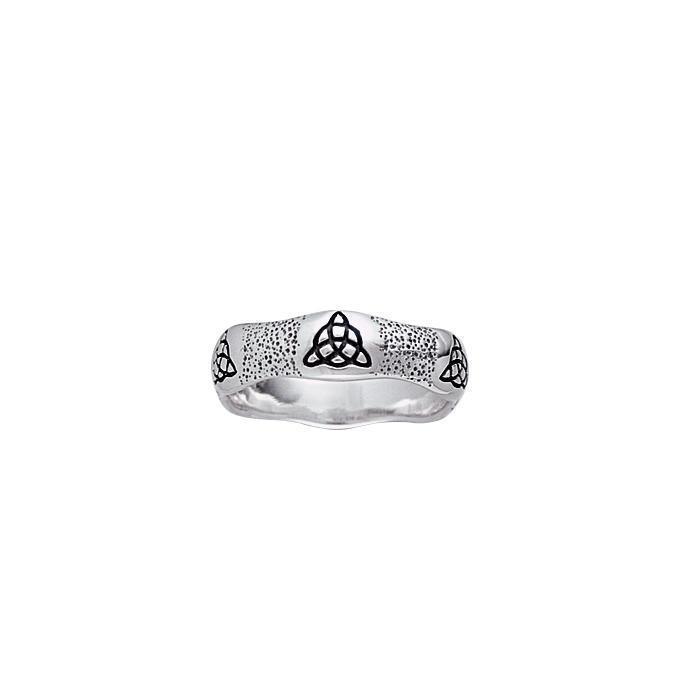 Triquetra Silver Ring TR3810