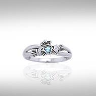 Follow Me on the Road to Infinity ~Irish Claddagh Ring TRI1117
