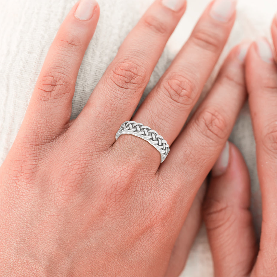Celtic Knotwork Sterling Silver Ring TRI1587