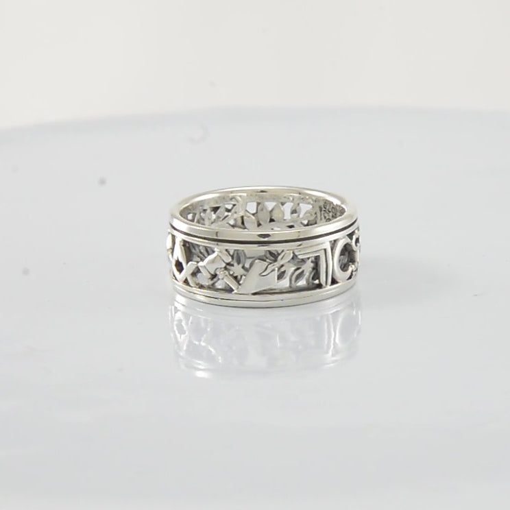 Uncovering the Natural Sense of Masonry in Sterling Silver Spinner Ring TRI1616