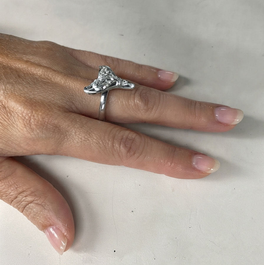 The graceful tale Sterling Silver Whale Tail Filigree Ring Jewelry TRI1793