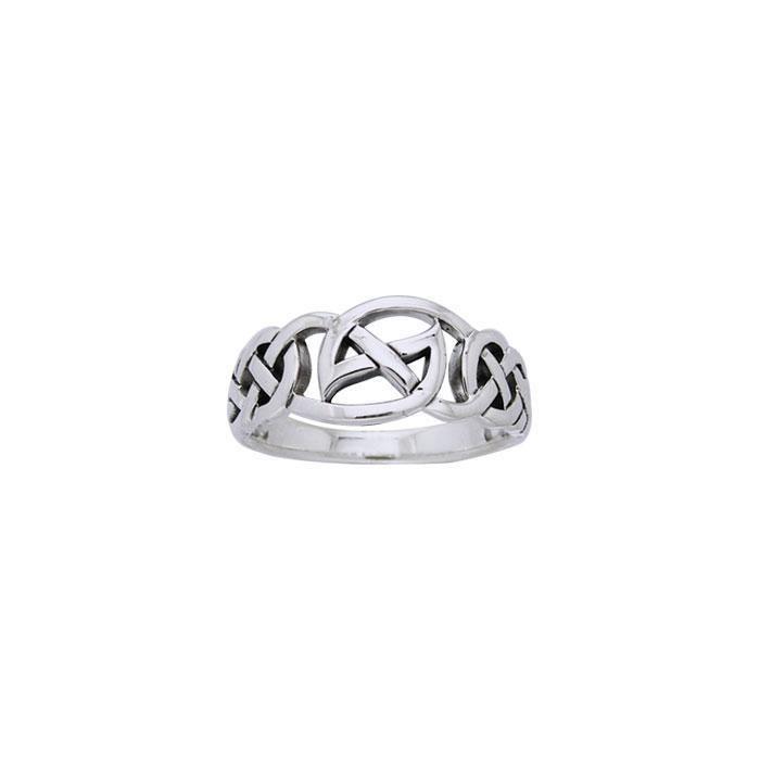 Dazzle with eternity and Celtic pride ~ Celtic Knotwork Sterling Silver Ring TRI889