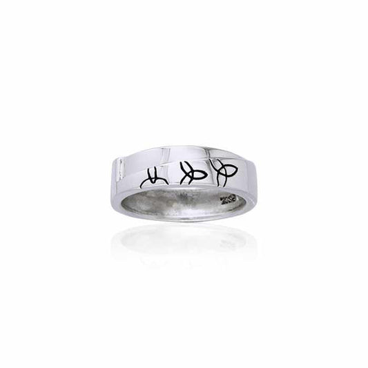 Celtic Trinity Knot Silver Ring TRI892