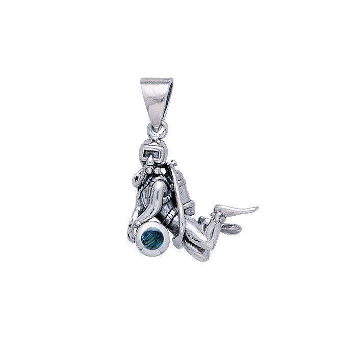 Diver Pendant TP2702