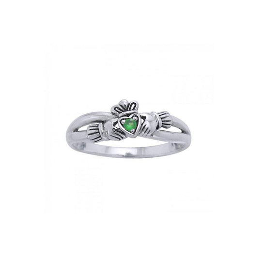 Follow Me on the Road to Infinity ~Irish Claddagh Ring TRI1117