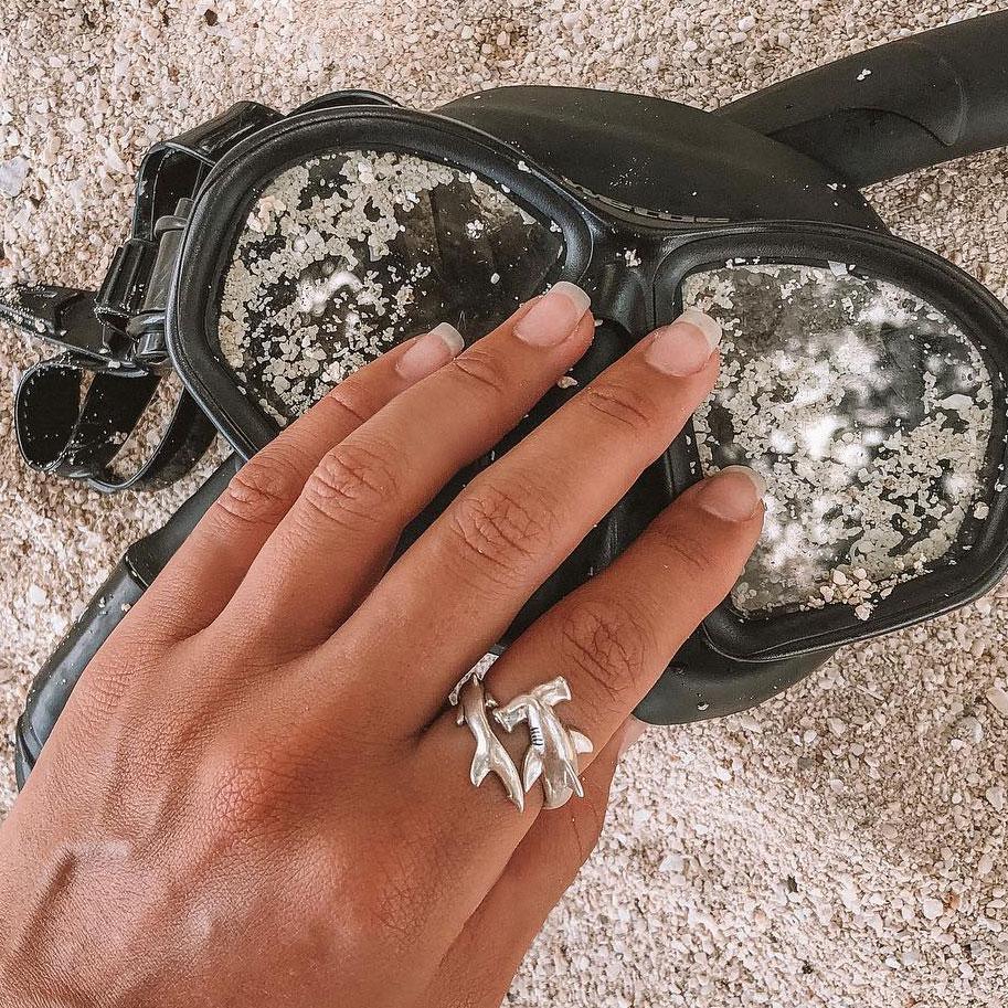 Independently strong hammerhead shark ~ Sterling Silver Jewelry Ring TRI1614