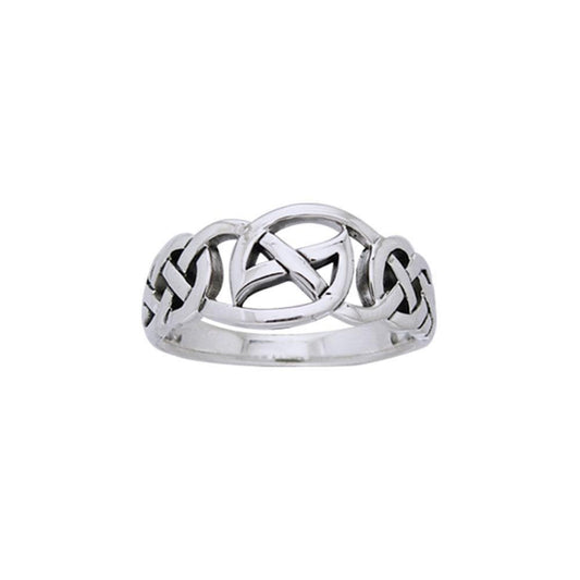 Dazzle with eternity and Celtic pride ~ Celtic Knotwork Sterling Silver Ring TRI889