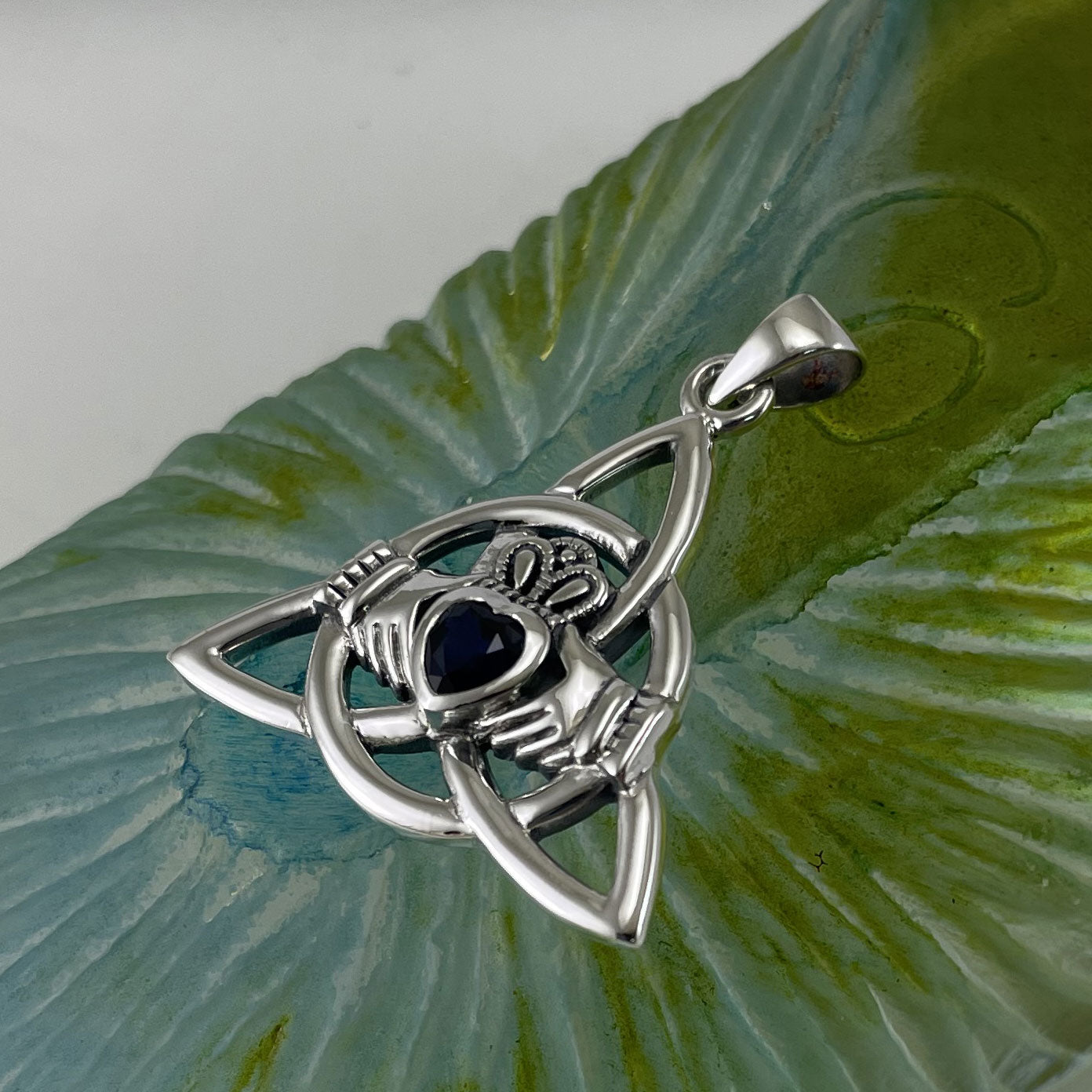 Triquetra Claddagh with Gemstone Silver Pendant TPD5814