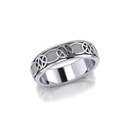 An unending breakthrough ~ Celtic Knotwork Sterling Silver Spinner Ring TR1685 Ring